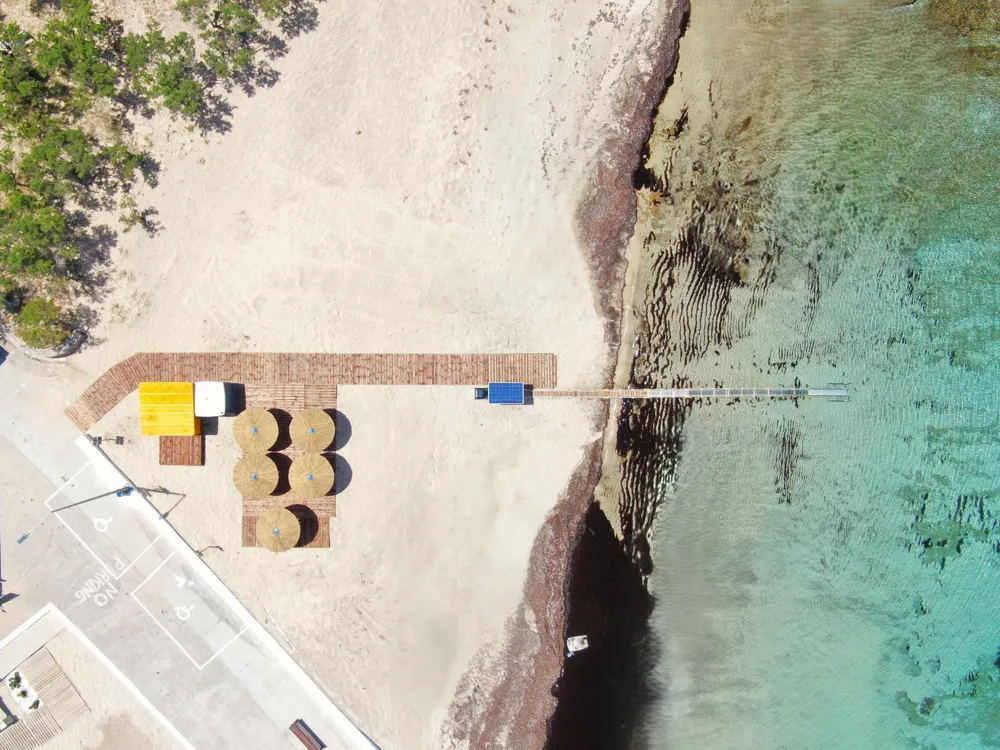 Inclusive fixed beach tractor Seatrac — photo 5