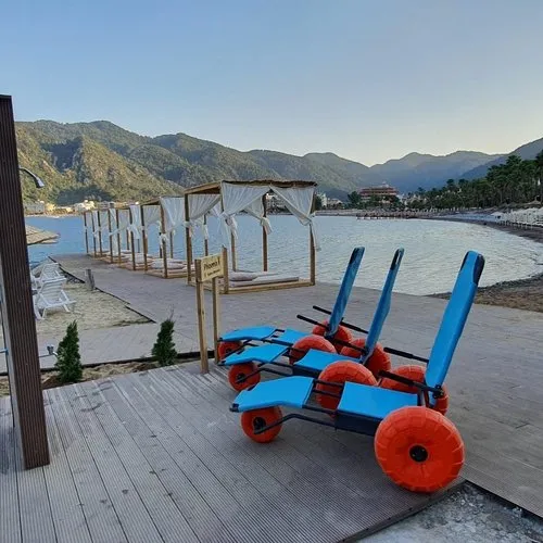 Beach lounger chair on 3 wheels + armrests and safety belt, Beachstar — photo 5