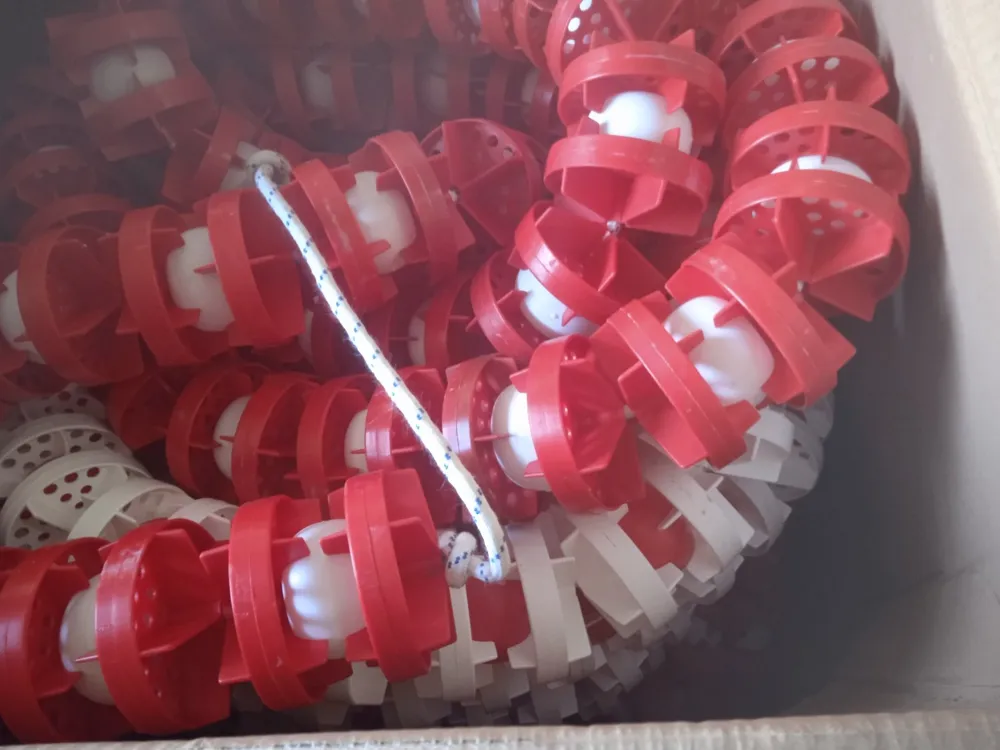 Lane rope 25 m (red and white), with cord and hook, 105 mm