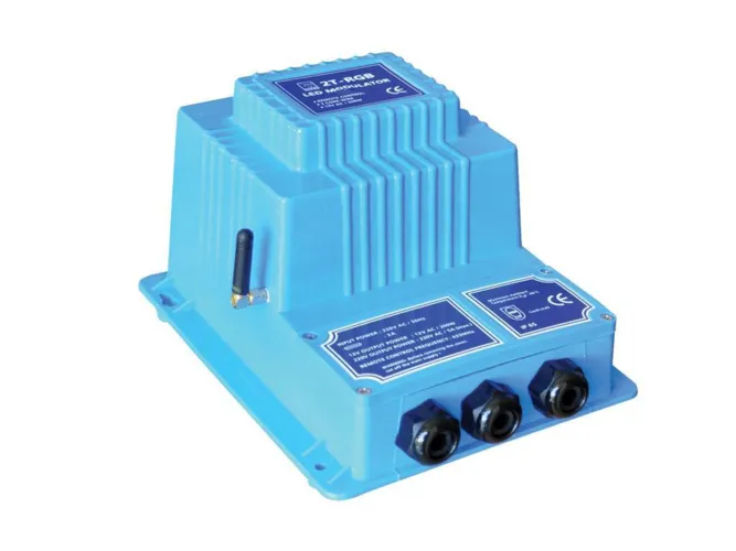 RGB lamp synchronisation, sealed transformer/modulator, with remote control, 200 W/220-12 V
