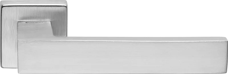 Linea Cali Corner handle on square rose 24, satin chrome